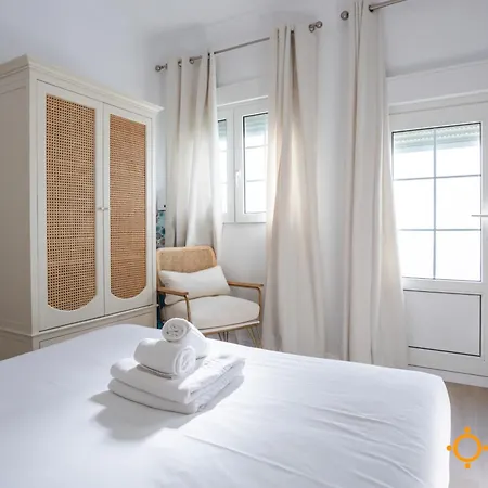 Terrace By Livework Apartment *